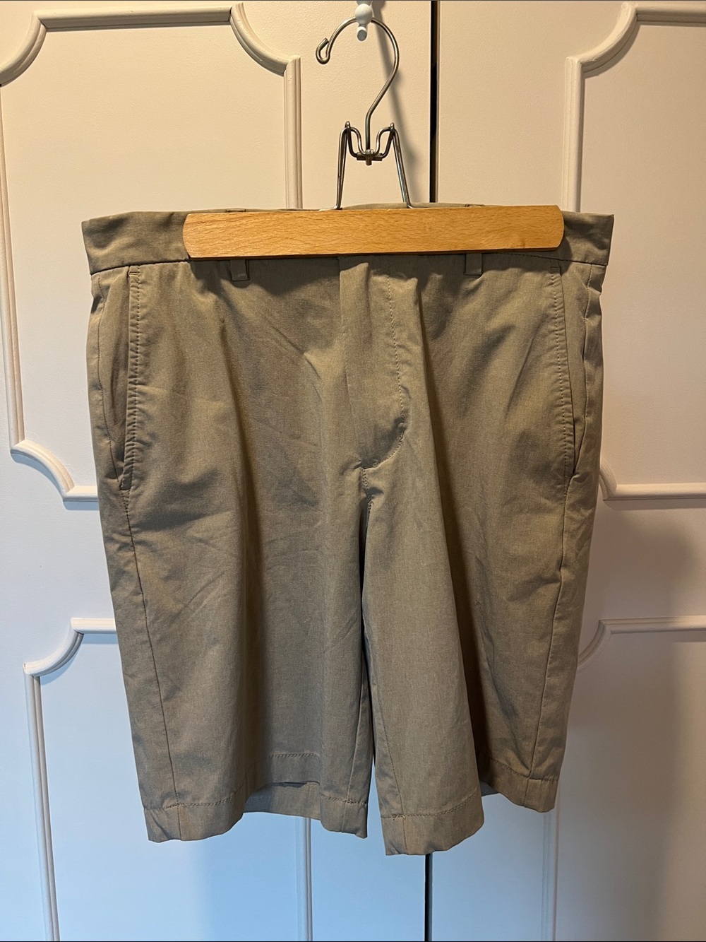 Vineyard Vines Performance Classic Khaki Bermuda Shorts